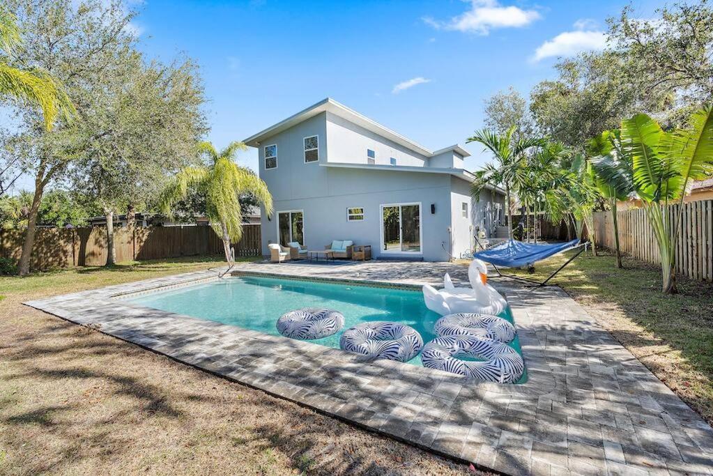 Florida Getaway With Backyard Pool Oasis Villa Сарасота Екстериор снимка
